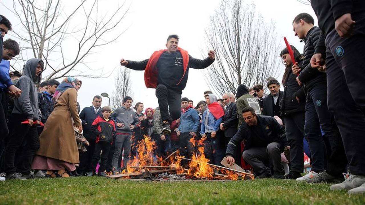 NEVRUZ TARİHİ | 2025 Nevruz Bayramı nedir, ne zaman ve hangi ülkelerde kutlanır? İşte Nevruz gelenekleri