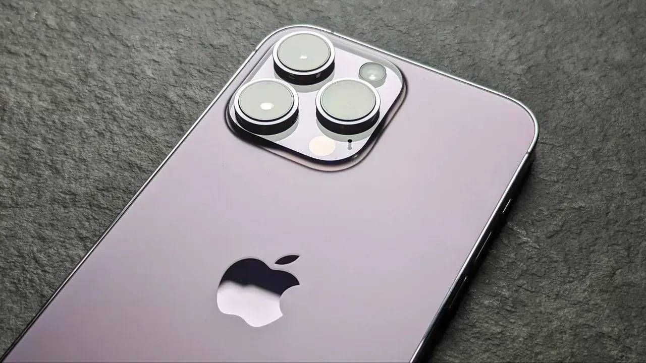 ZAMLI IPHONE FİYATLARI | 2025 Apple, iPhone Türkiye fiyatlarını güncelledi! Zamlı iPhone, MacBook, Apple Watch ve AirPods fiyatları ne kadar? - Resim: 1