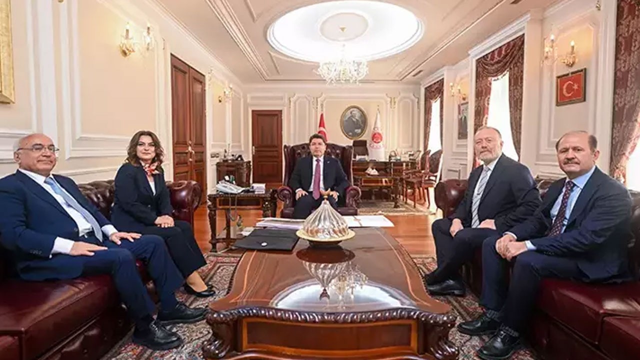Adalet Bakanı Tunç, DEM Parti heyeti ile görüştü