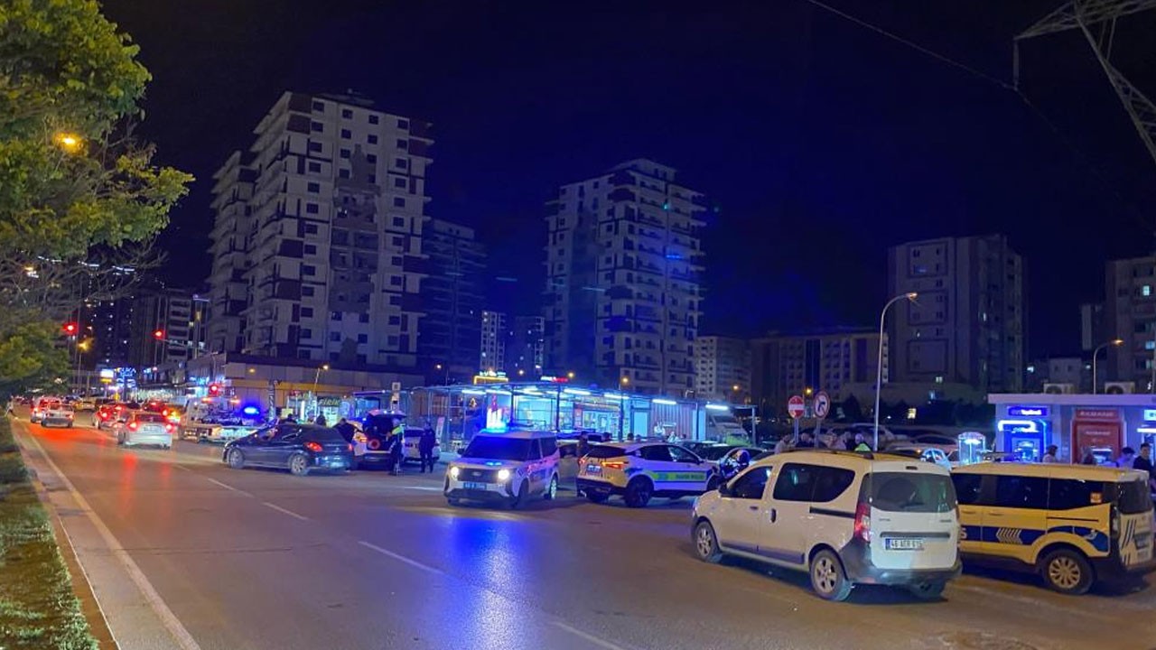Devriye polisine çarpan ehliyetsiz sürücü olay yerinden kaçtı