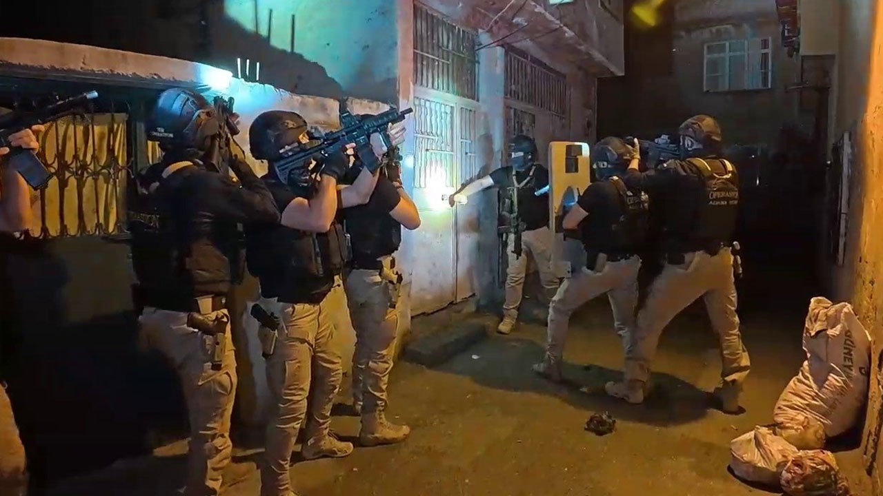 Terör örgütü DEAŞ'ın uyuyan hücresine operasyon: 6 kişi gözaltına alındı