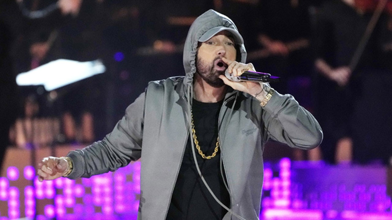 Eminem'in evine iki kez giren kişi haneye tecavüzden suçlu bulundu