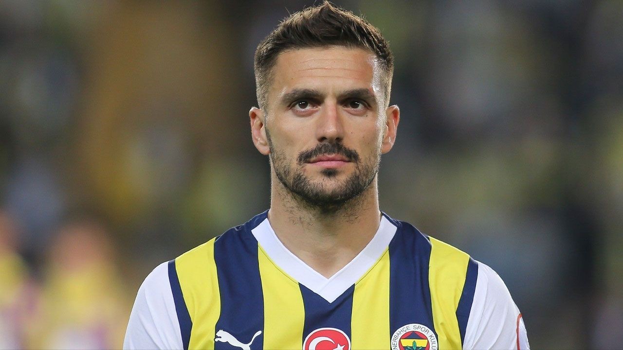 FENERBAHÇE SON DAKİKA HABERİ: Dusan Tadic'in transferi kulübü karıştırdı! Teknik direktör istifa etti - Resim: 1