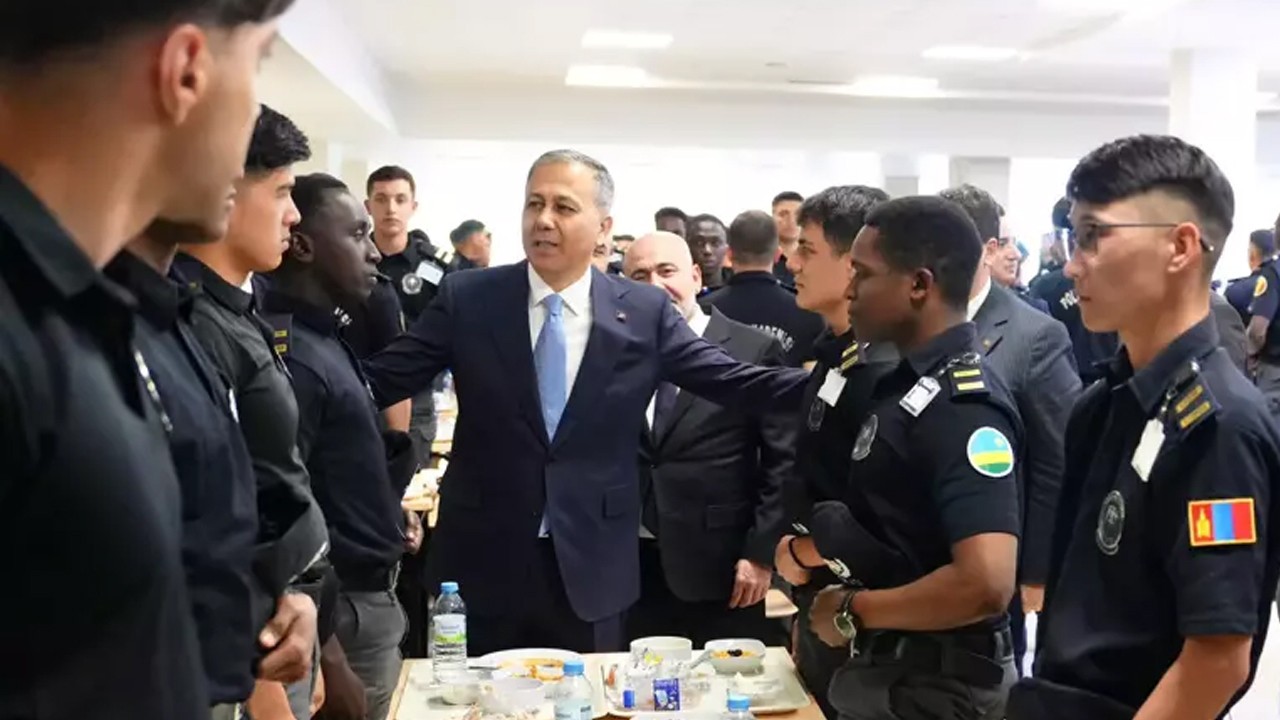 Bakan Yerlikaya'dan Polis Akademisi'ne ziyeret