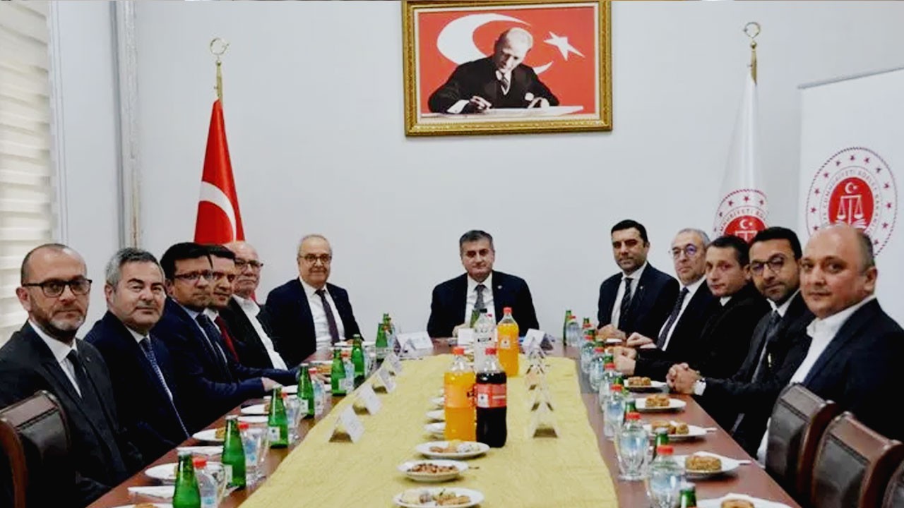 Balıkesir Adliyesi'nde iş birliği protokolü! İmzalar atıldı