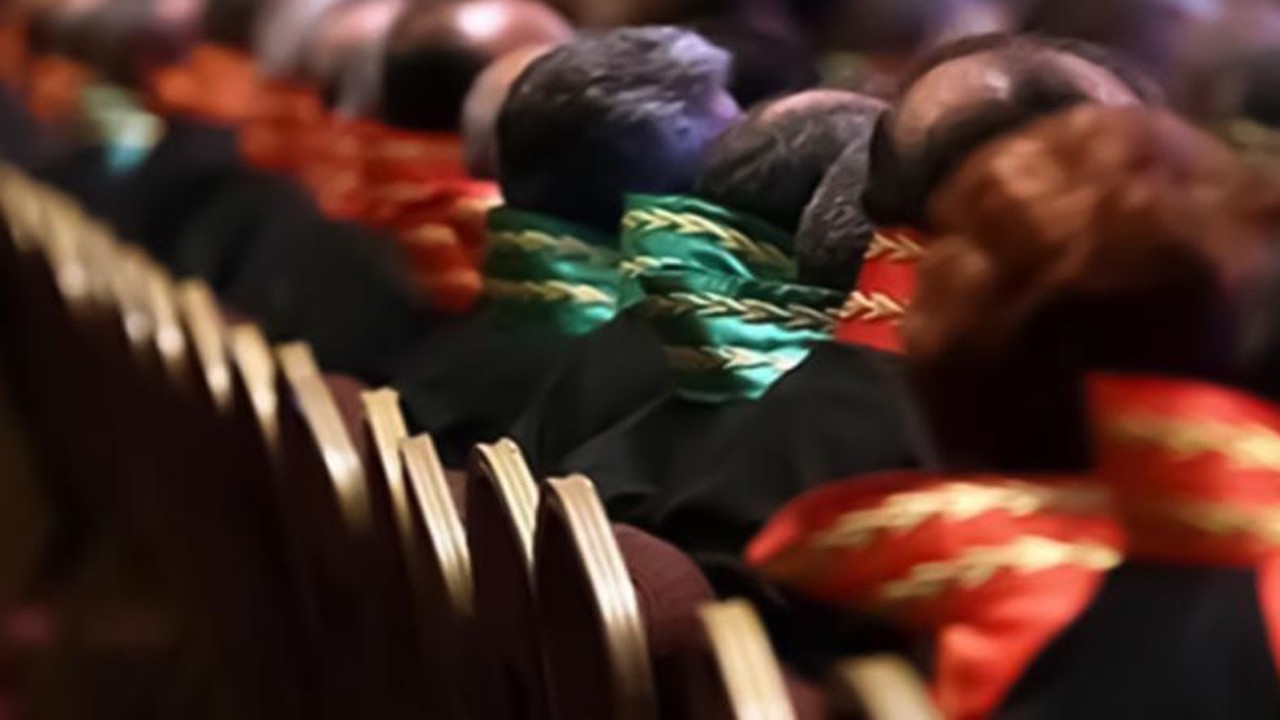 212 hakim 147 savcı bulunuyor! Hakim ve savcıların yükselme kararları Resmi Gazete'de