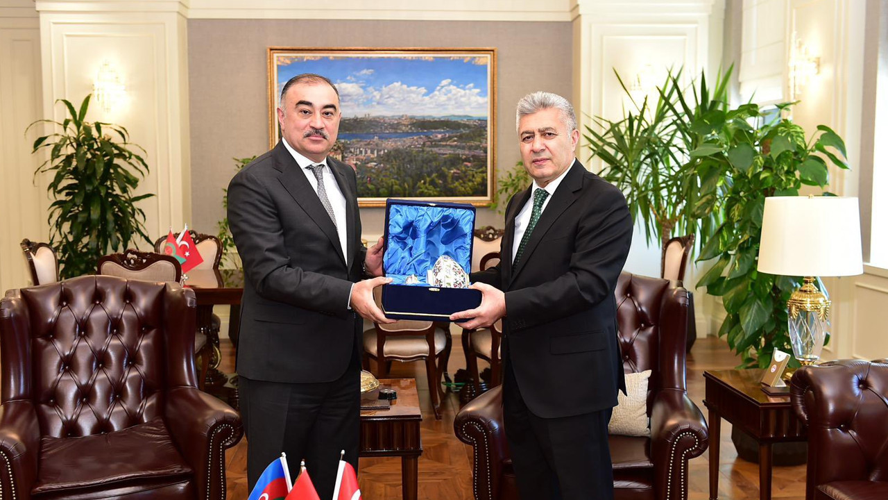 Büyükelçi Mammadov'dan Başsavcı Şentürk'e ziyaret! Karşılıklı anlamlı hediyeler