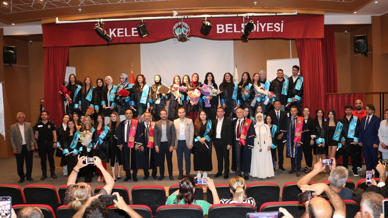 Mezuniyet coşkusuna Başsavcı Özkan da ortak oldu