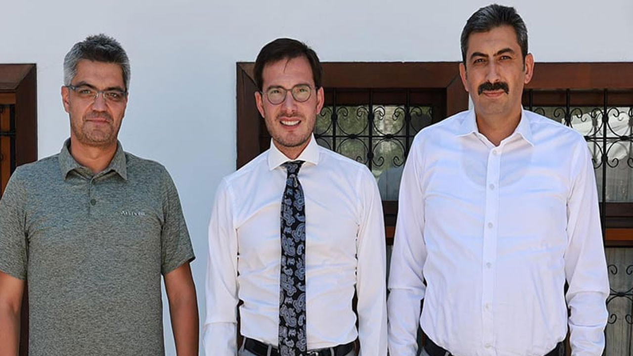 Başsavcı Çakmak'tan 'Efsane Vali'nin oğluna ziyaret