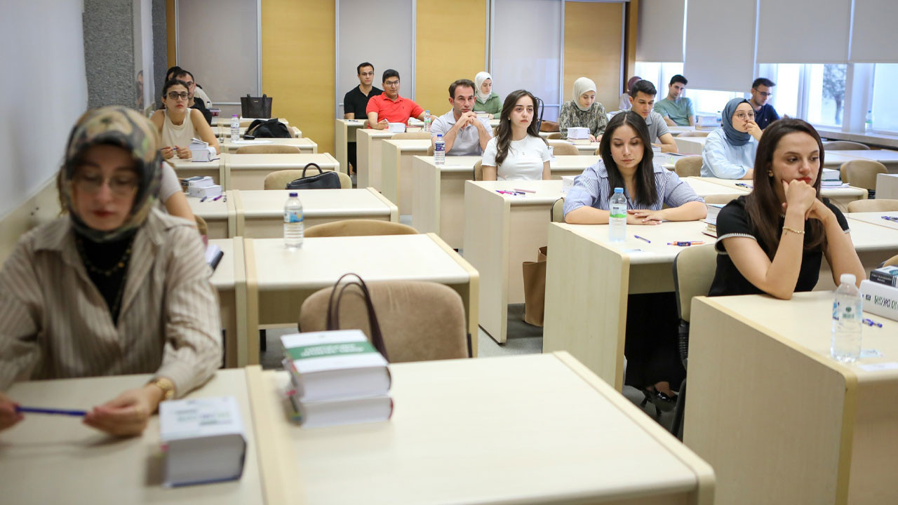 Geleceğin yargı mensupları zamana karşı yarıştı! 4 saat boyunca ter döktüler