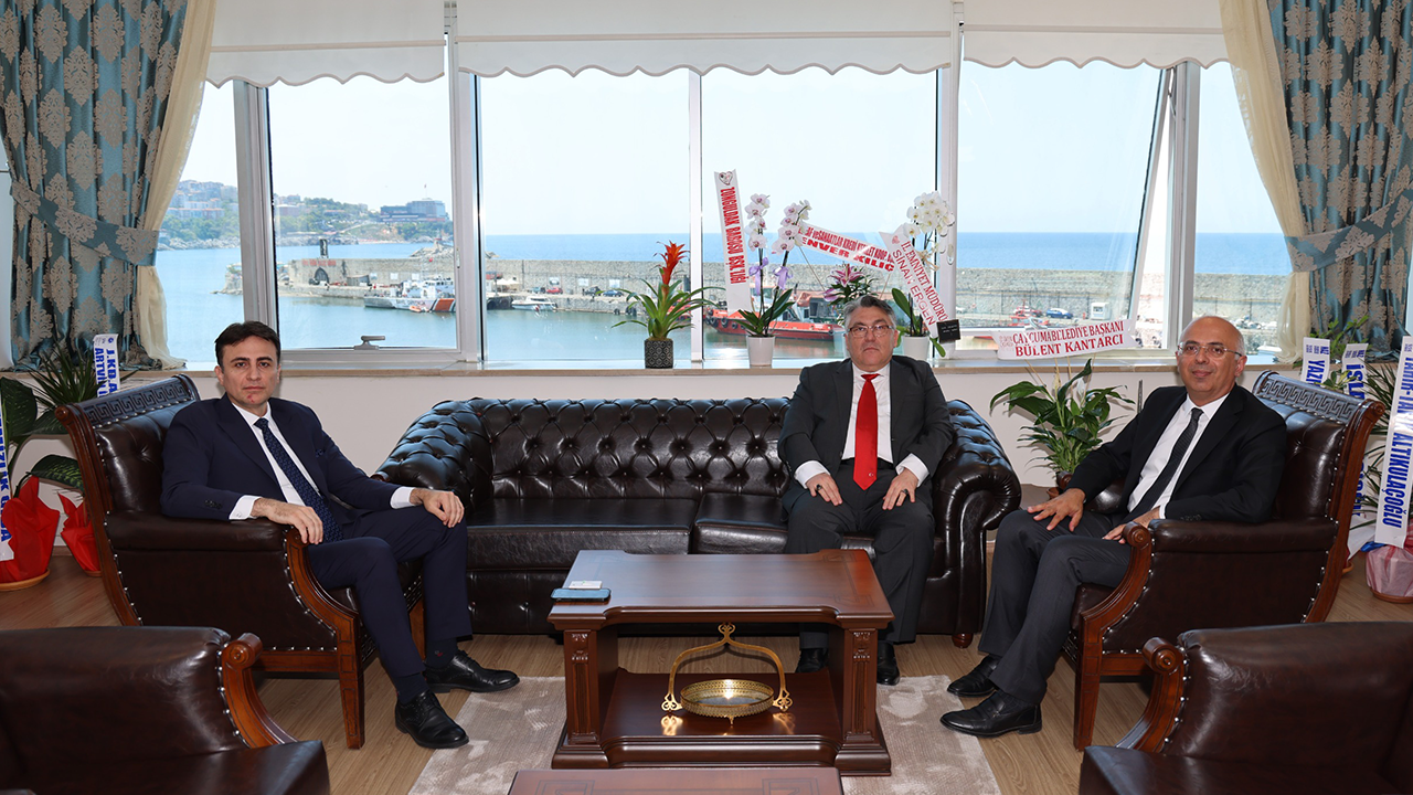 ZBEÜ Rektörü Özölçer’den Başsavcı Kapağan’a hayırlı olsun ziyareti