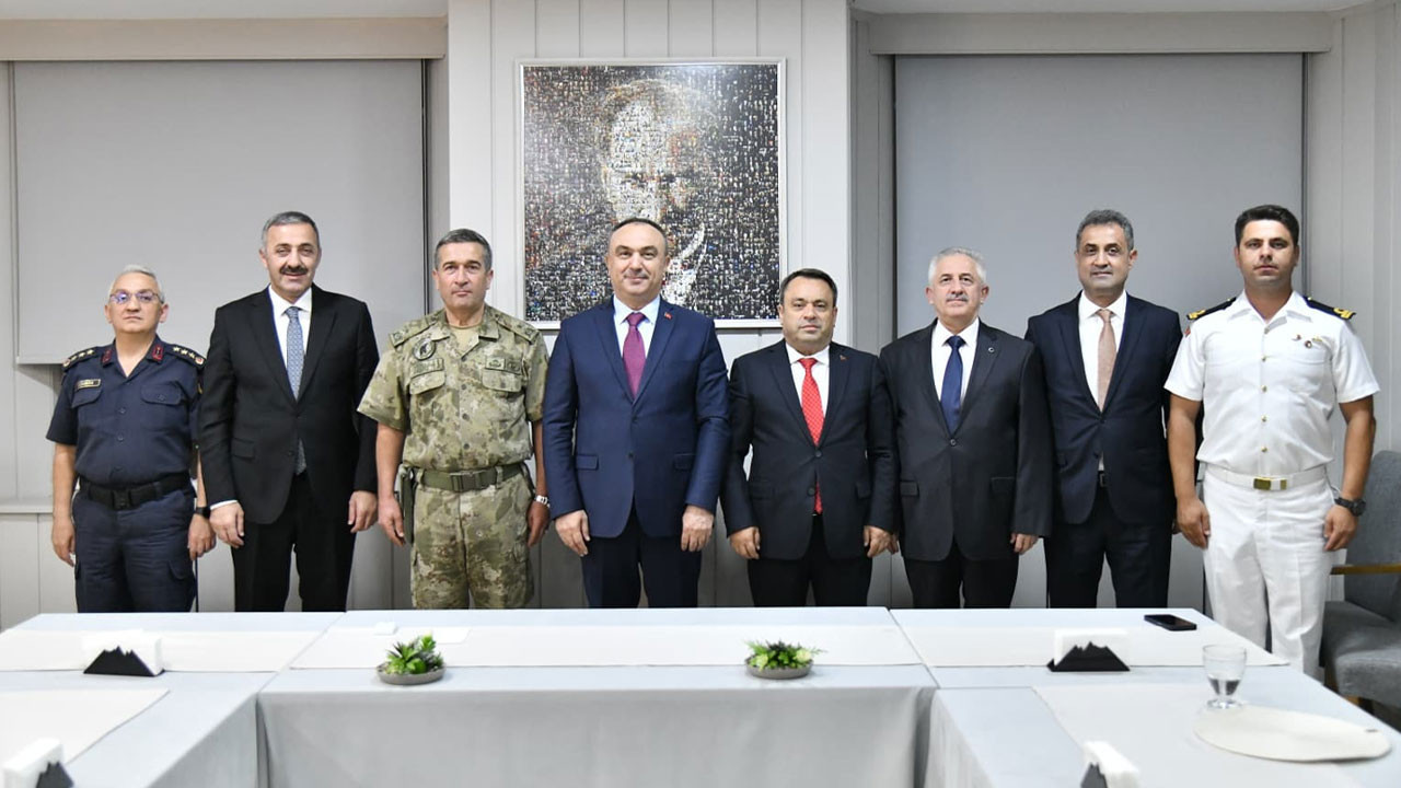 Tekirdağ Garnizon Komutanı'na veda programı! İl protokolü başarılar dileyerek uğurladı