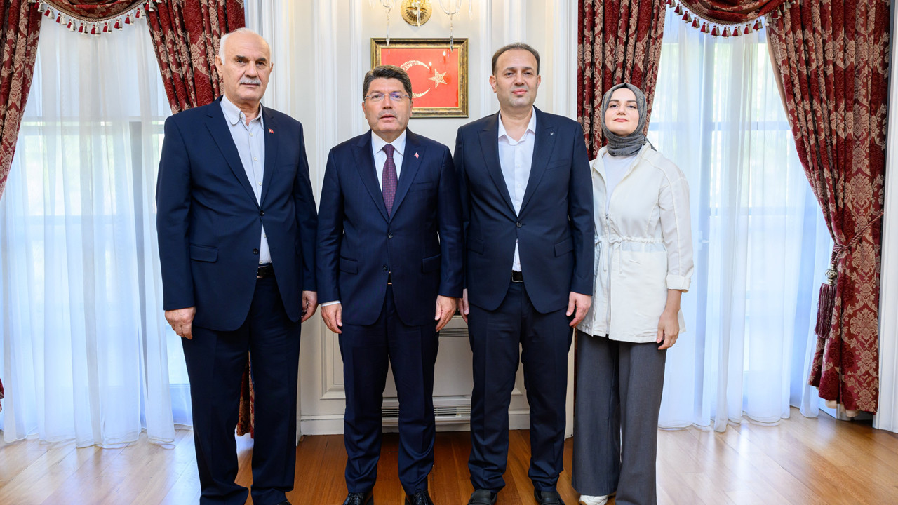 Şehit başsavcının ailesinden Bakan Tunç'a ziyaret