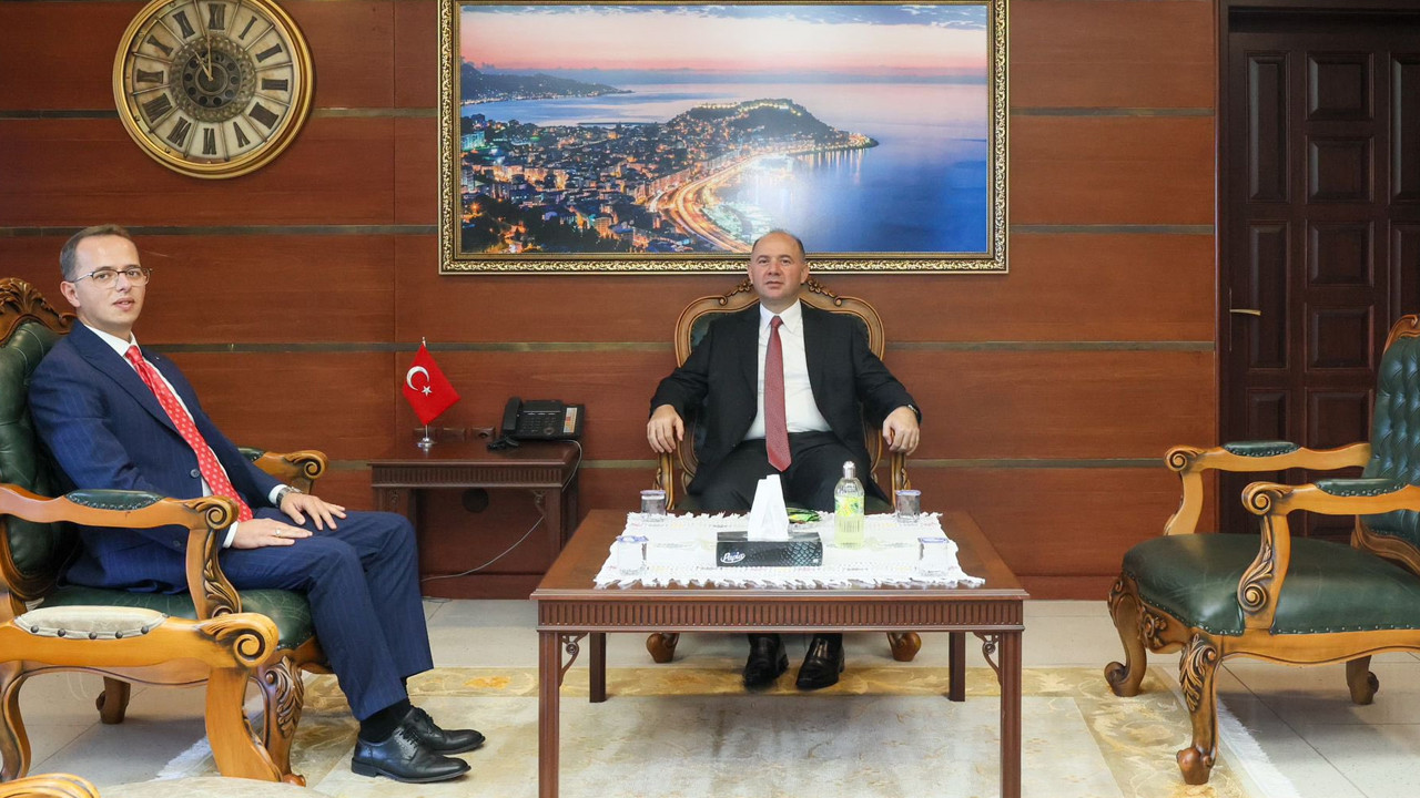 Vali Serdengeçti Başsavcı Özkubat’a yeni görevinde başarılar diledi