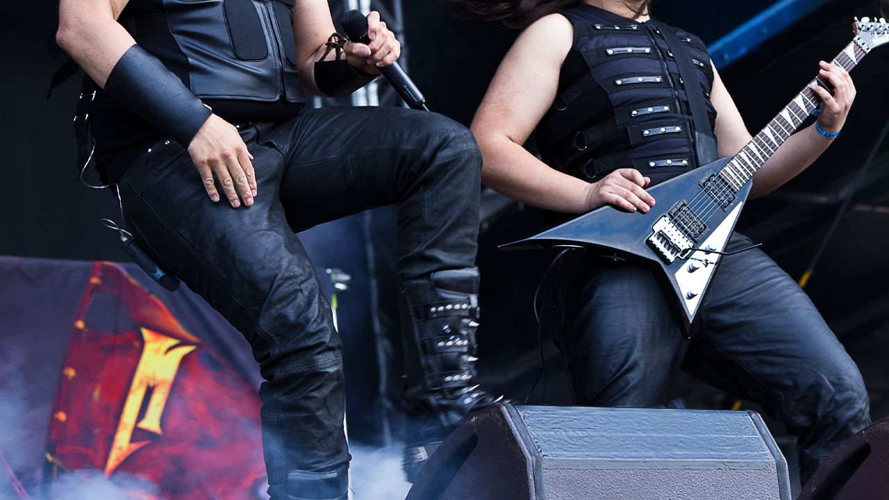 Rock grubu üyeleri "dini değerlere hakaret" suçundan tutuklandı