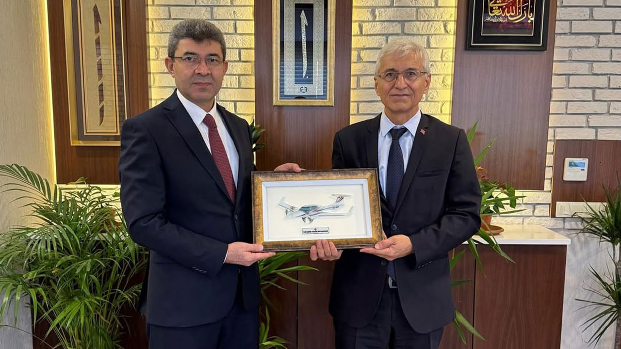 ESTÜ Rektörü Özcan'dan HSK Başkanvekili Aydoğdu'ya ziyaret