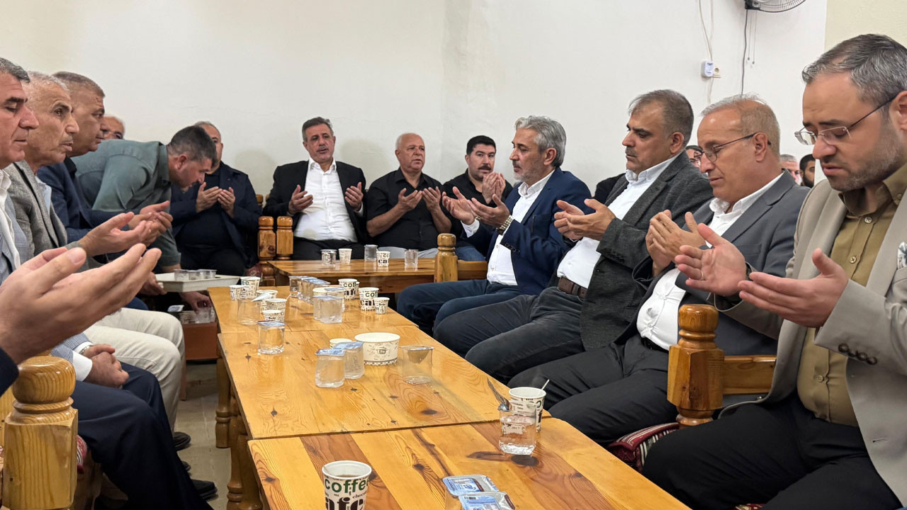 Hakim Karaca'nın acı günü! Taziyeleri kabul etti