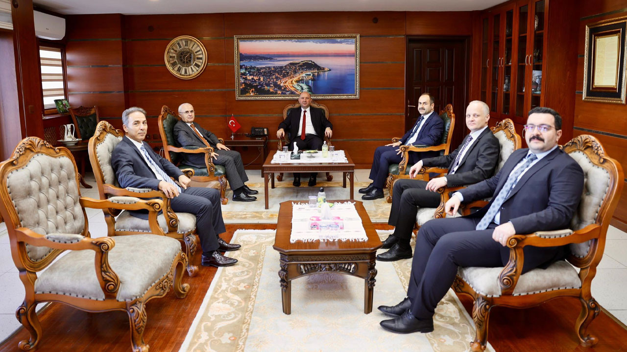 HSK Başmüfettişleri, Giresun'da! Vali Serdengeçti makamında ağırladı