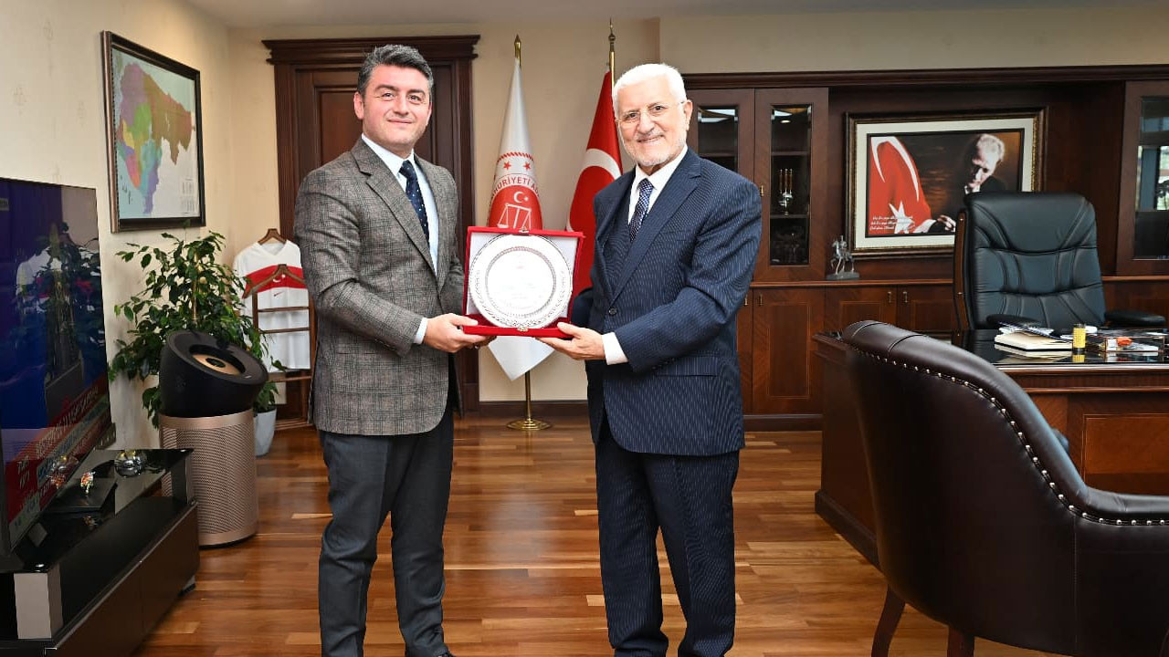 Şehit Savcı Mehmet Selim Kiraz'ın babasından Başsavcı Dönmez'e ziyaret