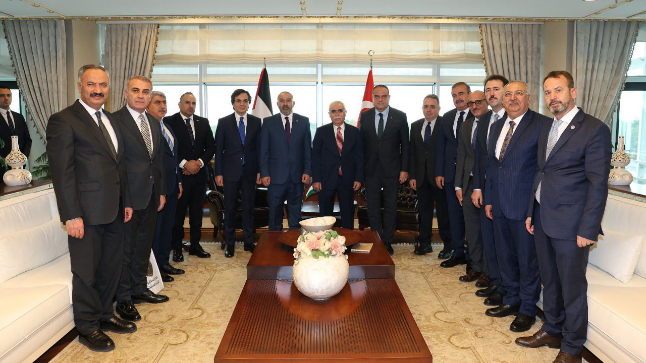 AYM Başkanı Özkaya, Filistin Başsavcısını kabul etti