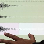 Depremde hayatta kalmanın şifrelerinden biri: Yaşam üçgeni! Deprem anında bu pozisyon hayat kurtarıyor!