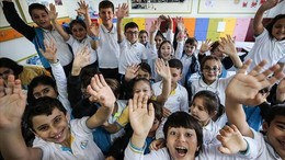 ARA TATİL TARİHLERİ 2025 | 2. ara ne zaman ve kaç gün kaldı? Nisan ara tatili kaç gün ve bayram tatili ile birleşiyor mu?