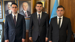 İzmir Ülkü Ocakları İl Başkanlığında bayrak değişimi