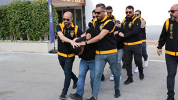 Vefa borcu için evi kurşunladı: 3 kişi tutuklandı