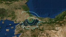 İstanbul'da 6.2 büyüklüğünde deprem! Valiliklerden peş peşe açıklamalar