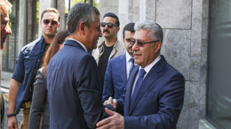 Özgür Özel'den Yargıtay Cumhuriyet Başsavcısı Şentürk'e ziyaret! Mansur Yavaş da eşlik etti