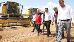 Muş Ovası'nda hububat hasadı! Başsavcı Hüseyin Kantar da eşlik etti