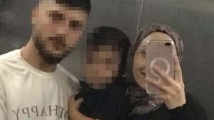 Genç anne dehşeti yaşadı! Bebeğini emzirirken kocası tarafından bıçaklandı