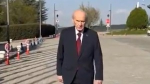 MHP'den dikkat çeken paylaşım! 'Hele durma yürü sen, daha yolun yarısı var'