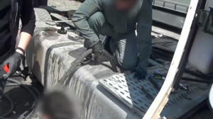 İstanbul'da uyuşturucu tacirlerine büyük darbe! Yüzlerce kilo ele geçirildi