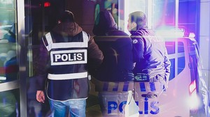 Valizinde 6 bin uyuşturucu hap çıktı! Kendisini işte böyle savundu