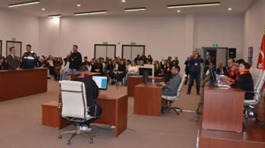 Hakim ve savcıdan hukuk fakültesi öğrencilerine 'kurgusal' duruşma