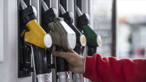 Şimdi al, sonra pişman olma! Benzin fiyatlarına 1.5 TL, Motorin fiyatına 1.3 TL zam geliyor!