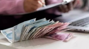 Çifte bayram kapıda: 4C, EYT, SSK ve Bağ‑Kur’luyu etkiliyor! Maaşı 14.469 TL’yi geçen herkese ek ikramiye yağmuru!