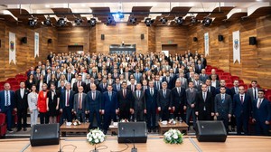Adaletin yarınlarına güçlü bir adım daha! Yargıya rehberlikte üçüncü durak İzmir oldu