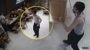 Müşteriler büyük panik yaşadı! AVM'de dehşet anları