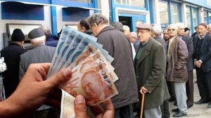EMEKLİYE PARA AKIYOR! Bayram öncesi 31 bin TL’lik ek ödeme müjdesi