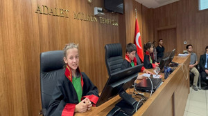 İlkokul öğrencileri adliyeyi ziyaret etti! Duruşma canlandırıldı