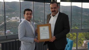Başsavcı Kocabey’den, Kaymakam Aydın’a anlamlı veda hediyesi