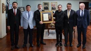 Samsun İl Protokolü'nden Gazi Tanrıverdi'ye anlamlı ödül! Cumhurbaşkanı Erdoğan verdi