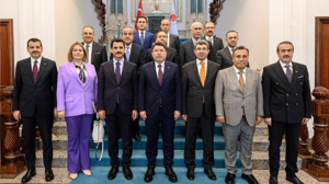 Bakan Tunç, HSK üyeleriyle bir araya geldi