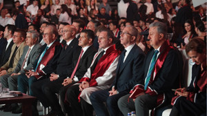 Topkapı Üniversitesi'nde mezuniyet töreni! Başsavcı Duman da heyecanlarına ortak oldu