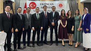 Erzincan Adliyesi’nde veda gecesi! Duygusal anlar yaşandı…