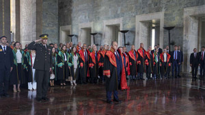 Yargıtay’dan yeni adli yılda Ata’ya ziyaret!