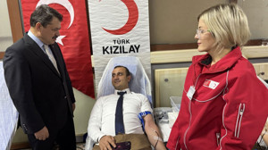 İzmir Adliyesi çalışanlarından kan bağışı