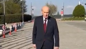 MHP'den dikkat çeken paylaşım! 'Hele durma yürü sen, daha yolun yarısı var'